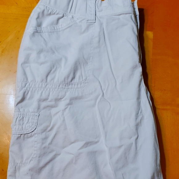 Women's size 18 Lee White Cargo Shorts - Picture 1 of 5